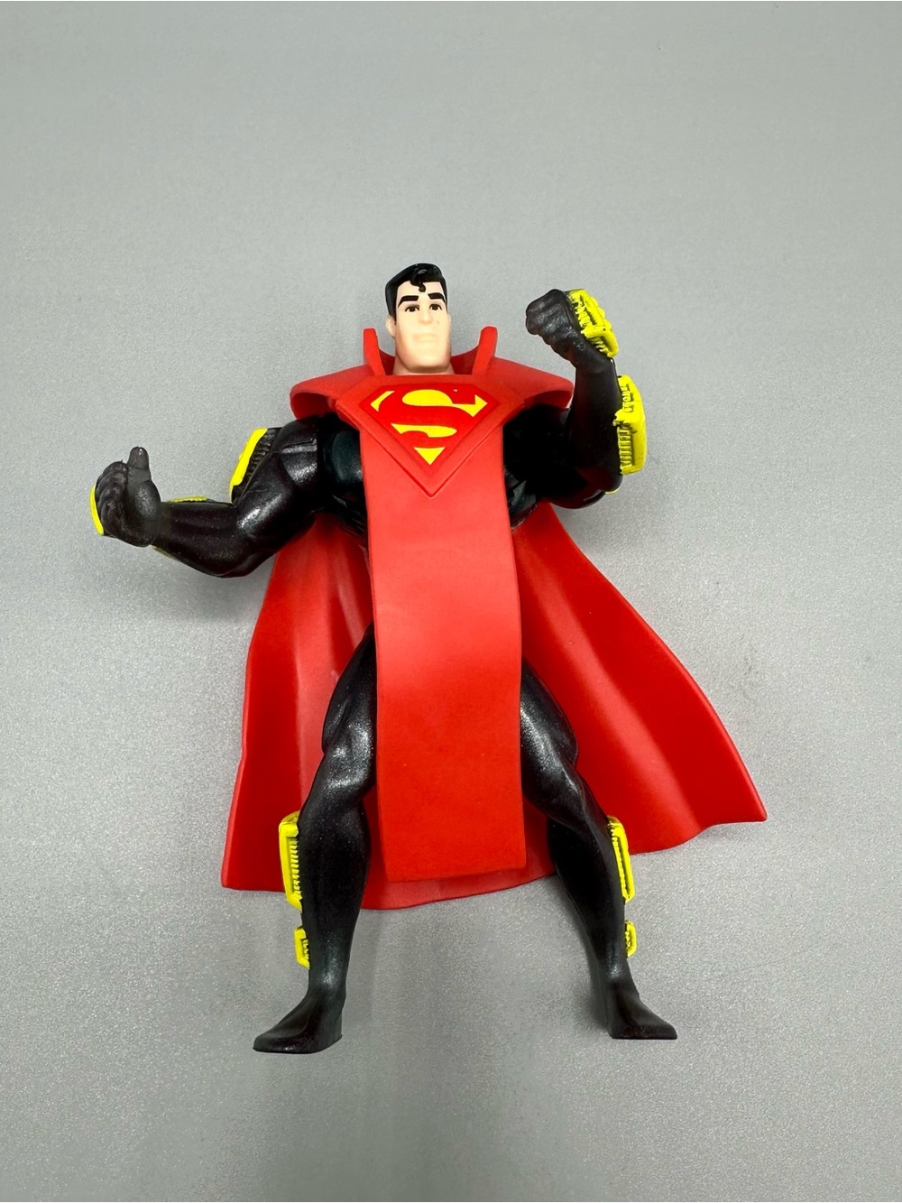 1997 DC Comics Superman Toy Black Red Cape 5"